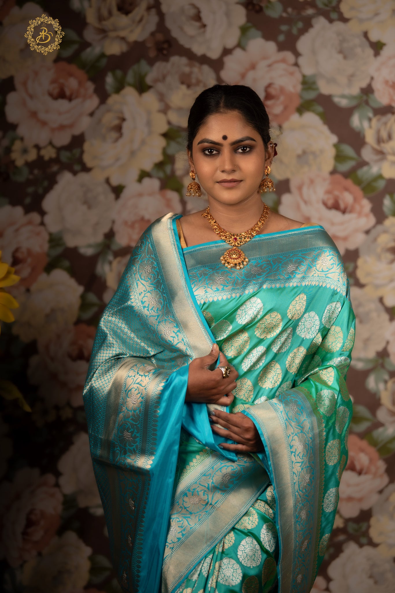Pure Banarasi Handloom Katan Silk Antique Zari Saree With Blouse. –  fab-persona